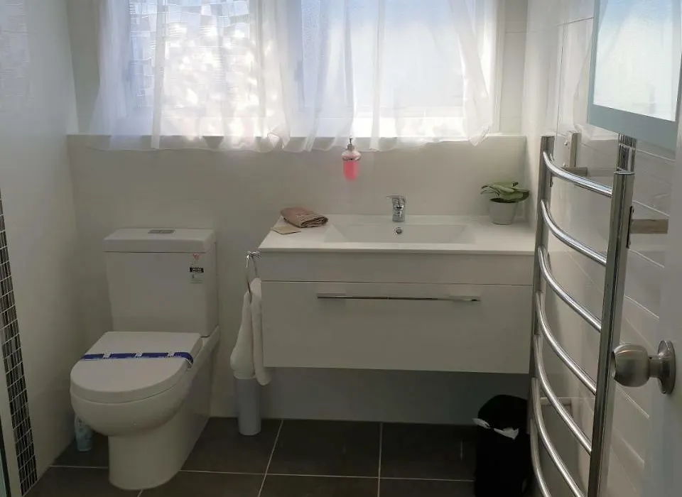 Rose Apartments Unit 5 Central Rotorua- Accommodation & Spa-1