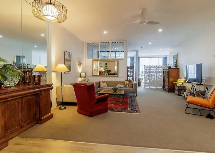 Inn Tutanekai - Central City Chic 3 Bedroom 2 Bathroom Apartment Rotorua